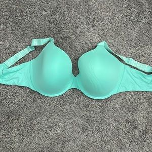 Vs t-shirt lined Demi bra 38ddd